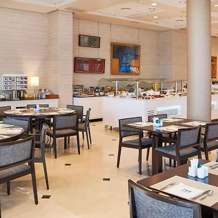 Hotel Nh Center 4*