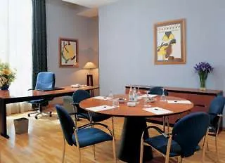 Hotel Nh Center 4*