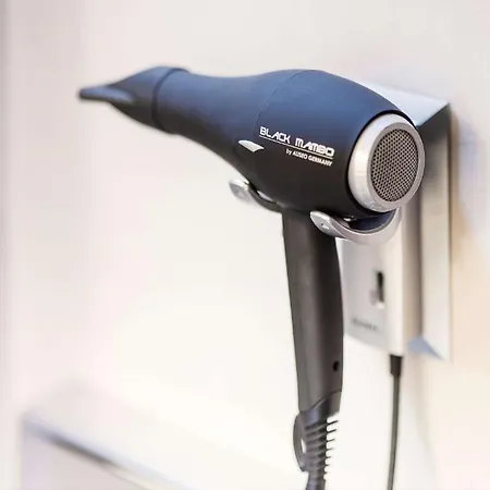 إن إتش سنتر 4*