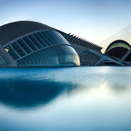 فندق إن إتش سنتر فالنسيا