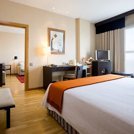 إن إتش سنتر 4*