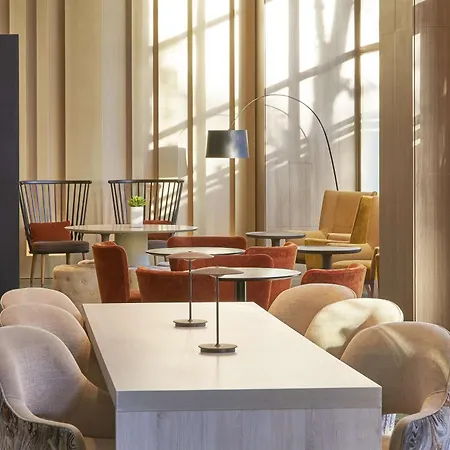 فندق إن إتش سنتر