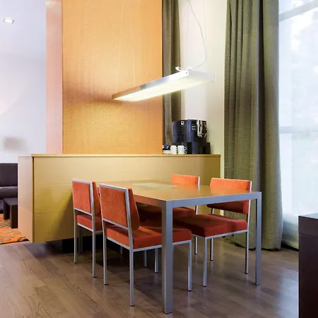 Hotel Nh Center 4*