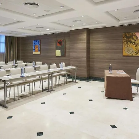 酒店 Nh瓦伦西亚中心酒店 4*