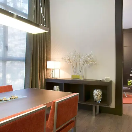 酒店 Nh瓦伦西亚中心酒店 4*