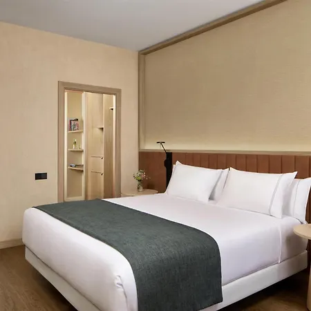 Nh Center Hotel