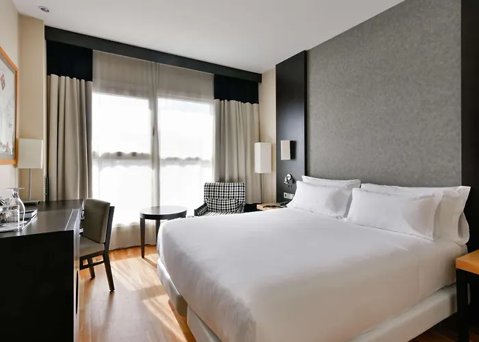 Hotel Nh Center