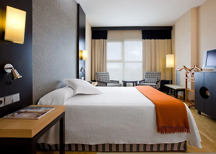Hotel Nh Center