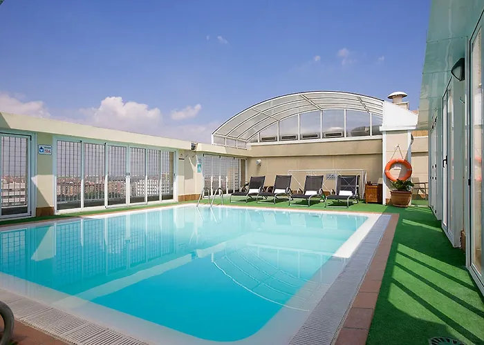 Hotel Nh Center