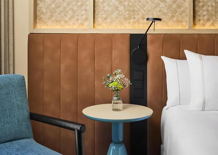 Hotel Nh Center