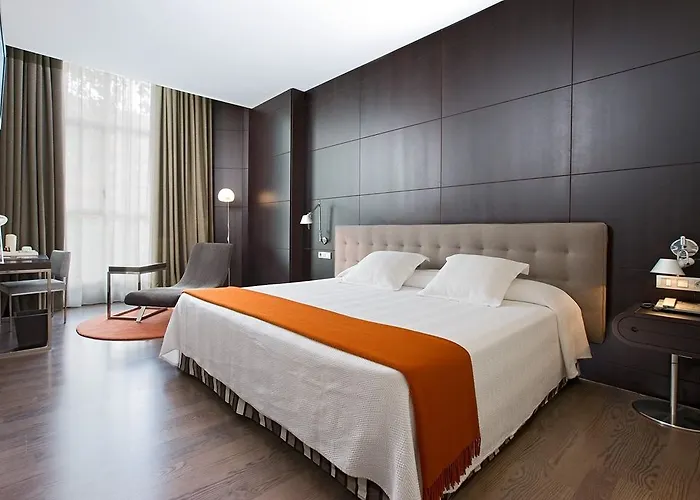 Nh Center Hotel 4*