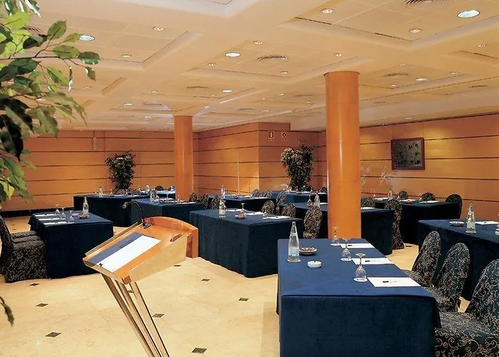 Nh Center Hotel 4*