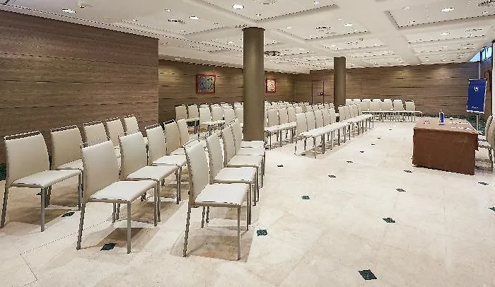 Nh Center Hotel 4*