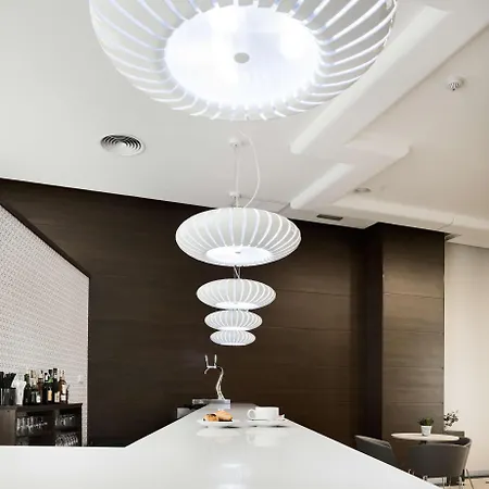 Hotel Nh Center 4*