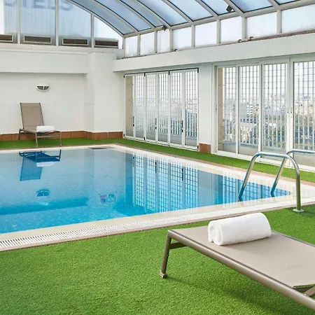 Hotel Nh Center 4*